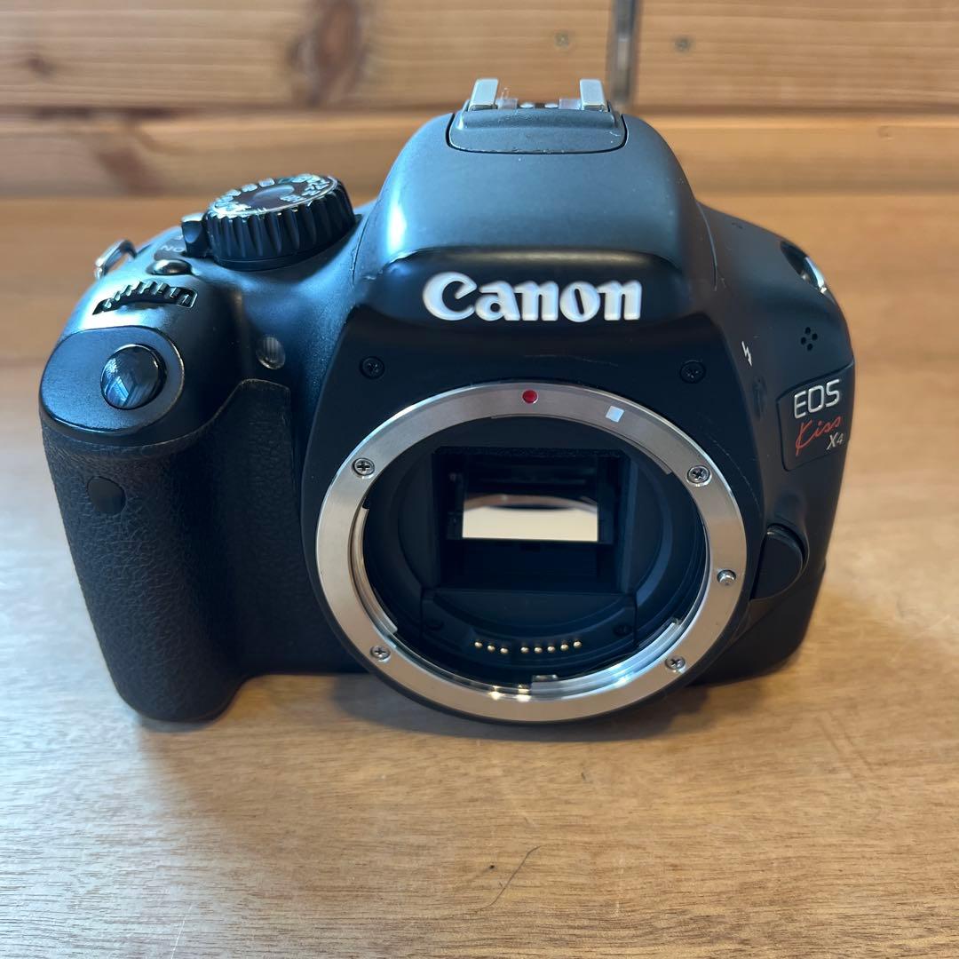 Canon EOS Kiss X4 ダブルズームキット デジタル一眼レフ