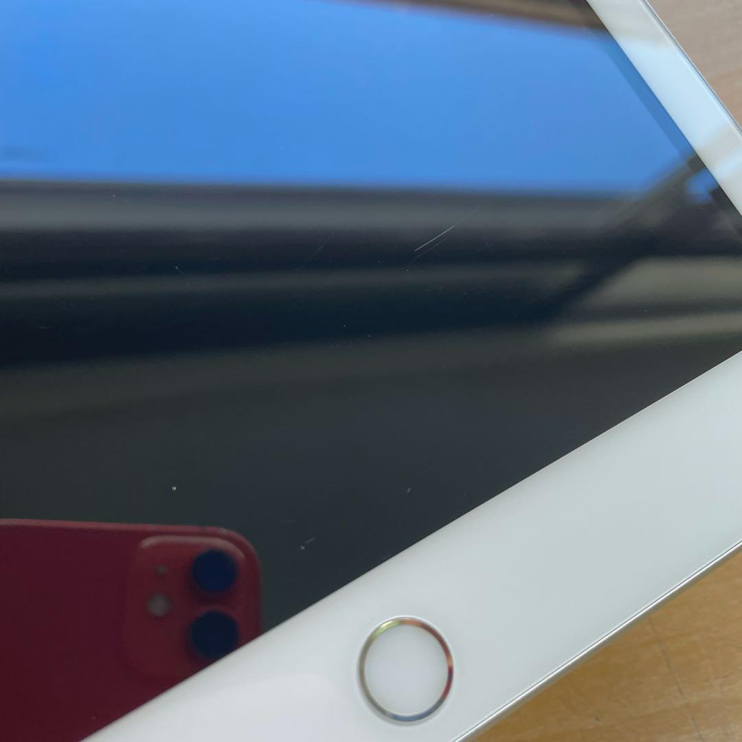 iPad 第6世代　A1893　Wi-Fiモデル　シルバー　32GB 美品　#5