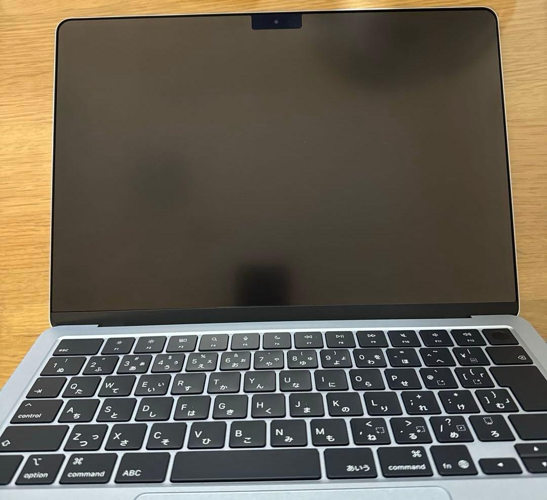 ほぼ未使用　13インチMacBook Air M4 16GB 256GB SSD