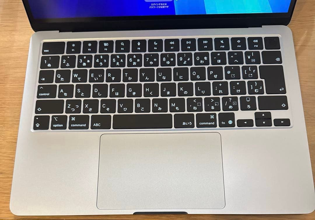 ほぼ未使用　13インチMacBook Air M4 16GB 256GB SSD