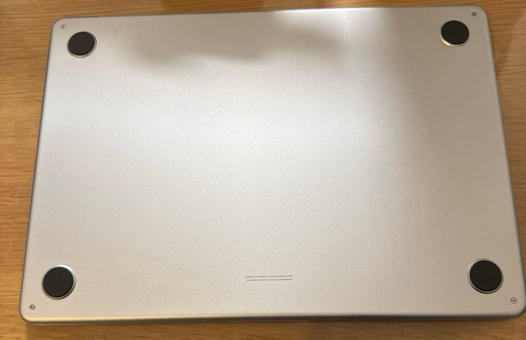 ほぼ未使用　13インチMacBook Air M4 16GB 256GB SSD