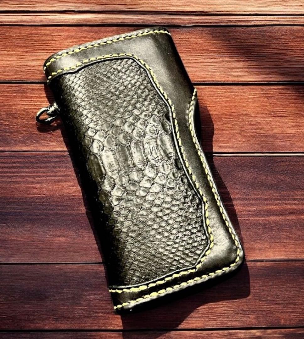 Gravy Leather ブラック パイソン 蛇革 バイカー長財布 栃木レザー
