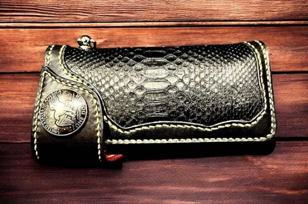 Gravy Leather ブラック パイソン 蛇革 バイカー長財布 栃木レザー