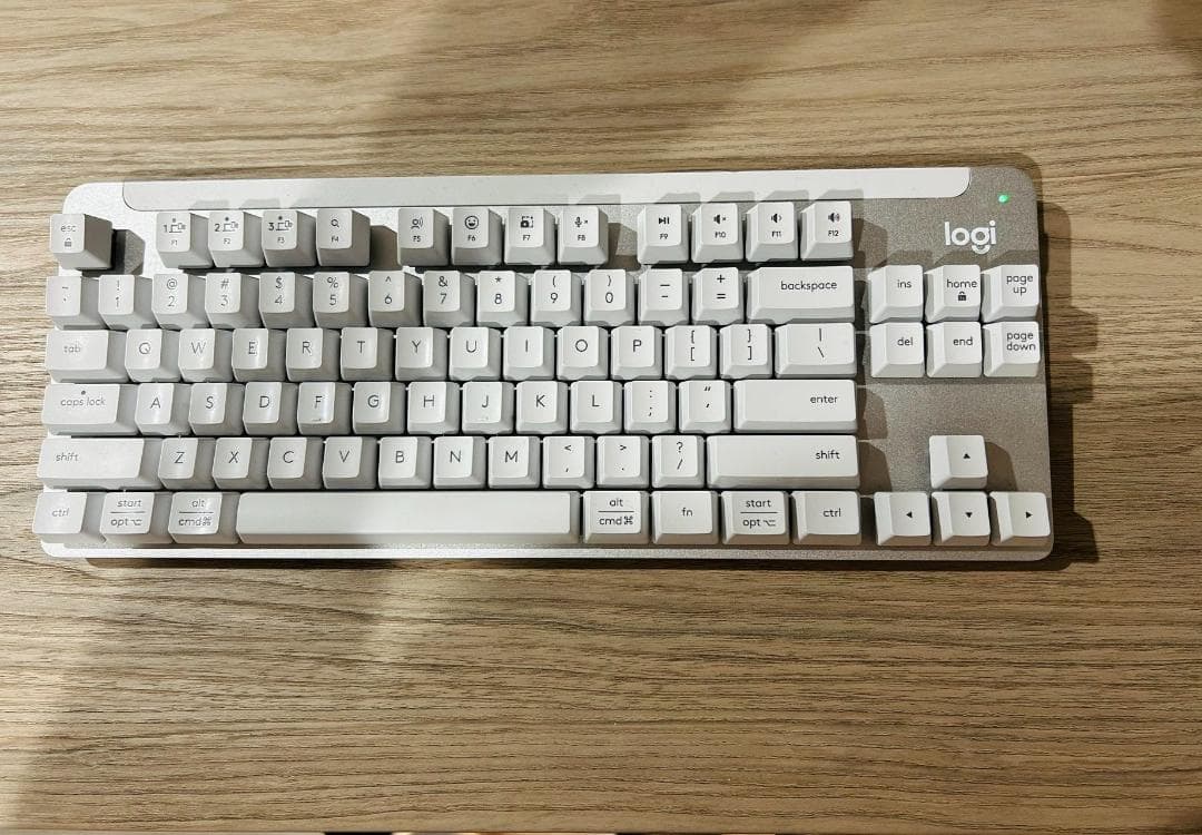 ★送料無料★美品 logicool K855 ワイヤレスキーボード US配列