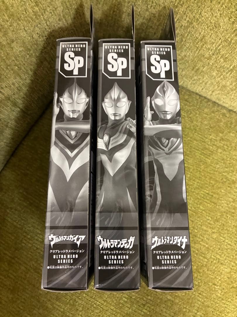 SP ウルトラマンティガ ダイナ ガイア クリアレッドラメ エースロボット
