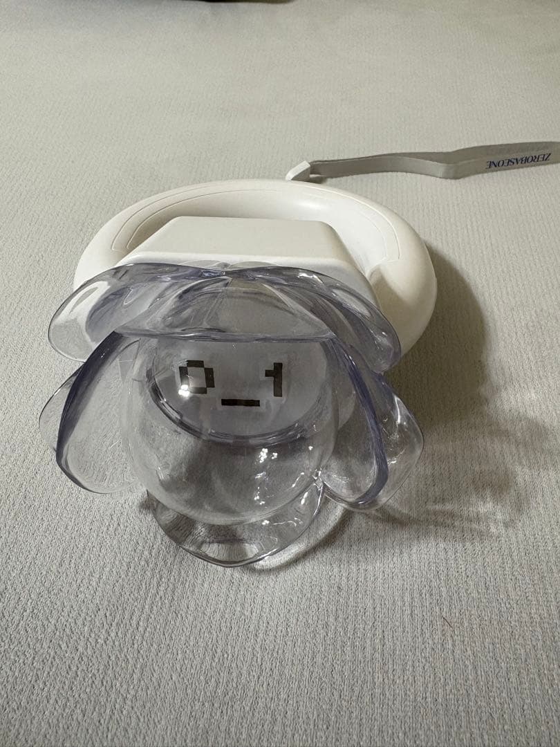 おまけ付き！ZEROBASONE ペンライト　ゼベワン