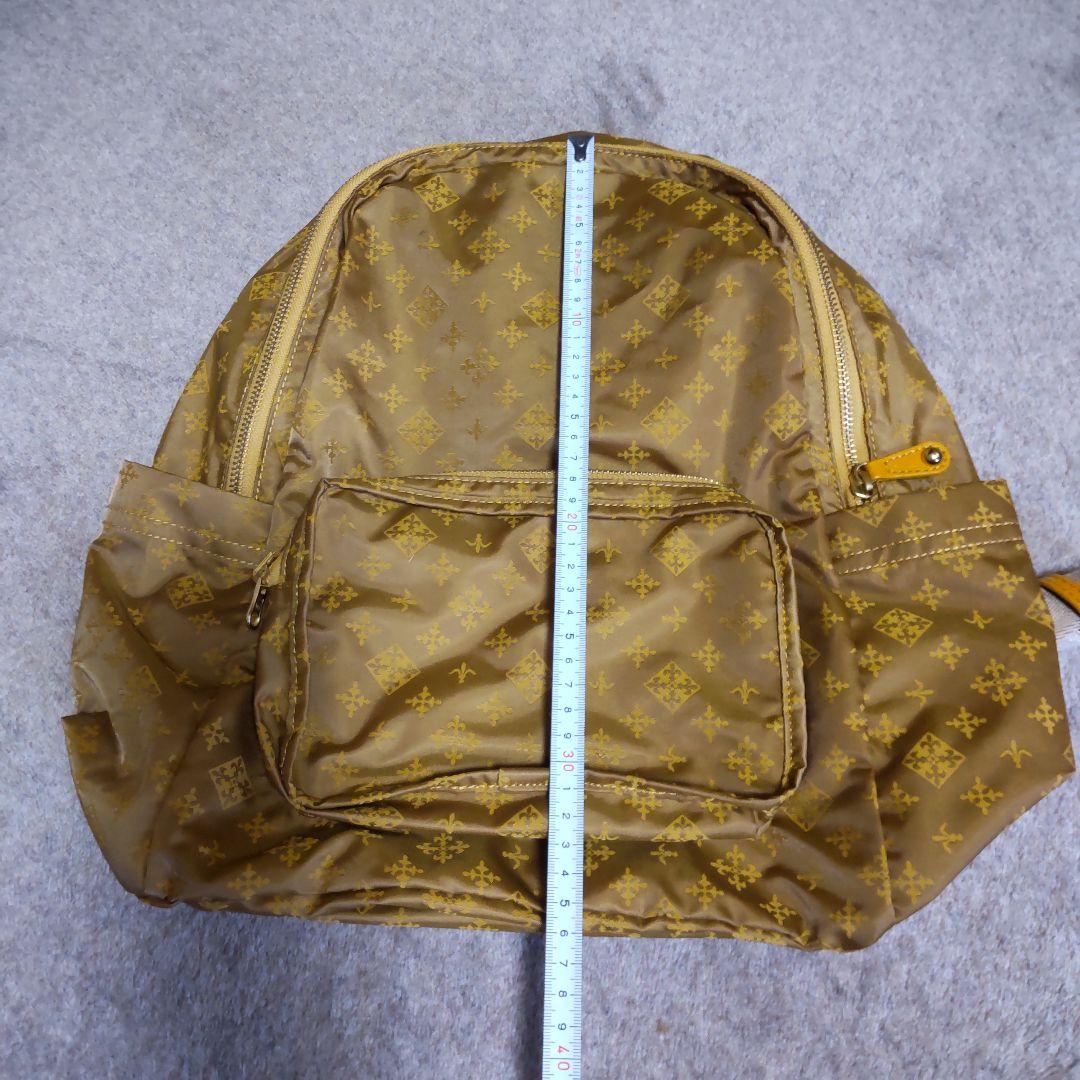 russet　折り畳みリュック