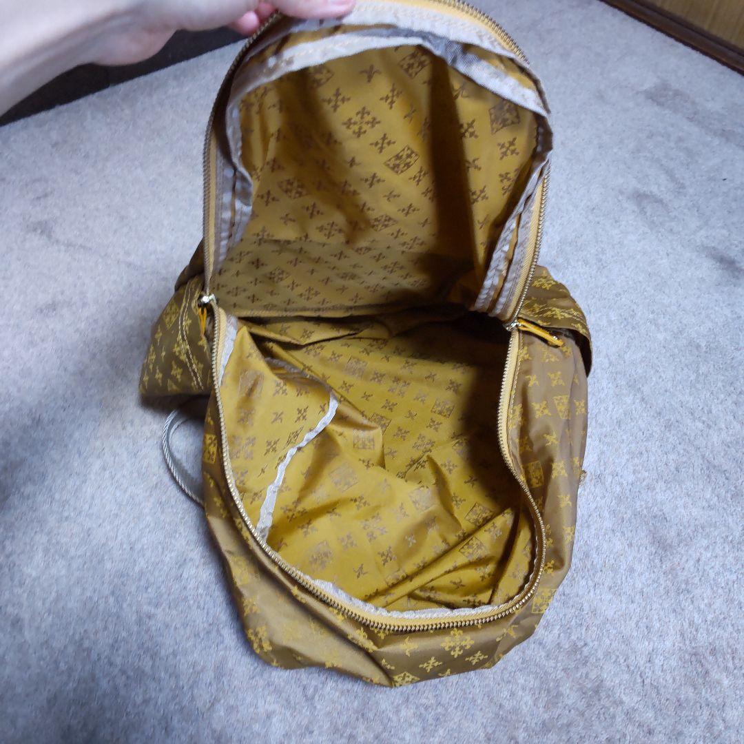 russet　折り畳みリュック