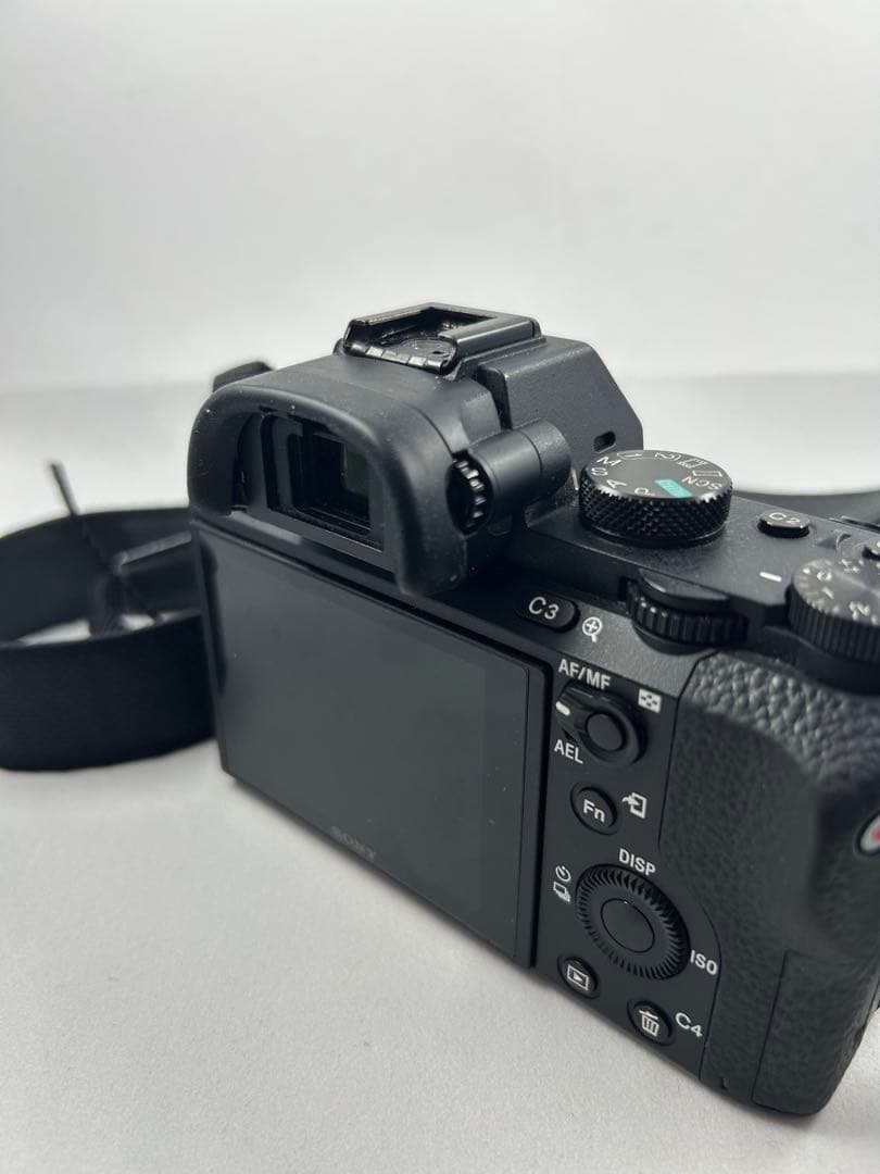 SONY α7 II ミラーレス一眼カメラ 本体とバッテリー2個とチャージャー