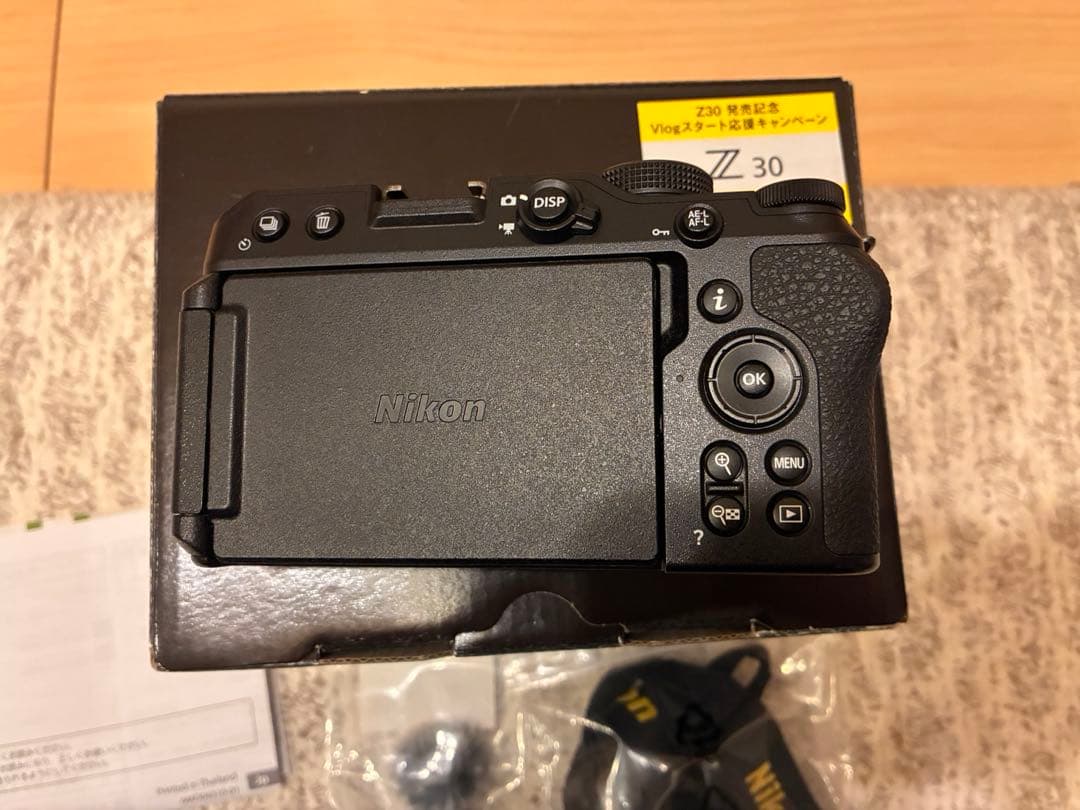 Nikon Z 30 ミラーレス一眼カメラ