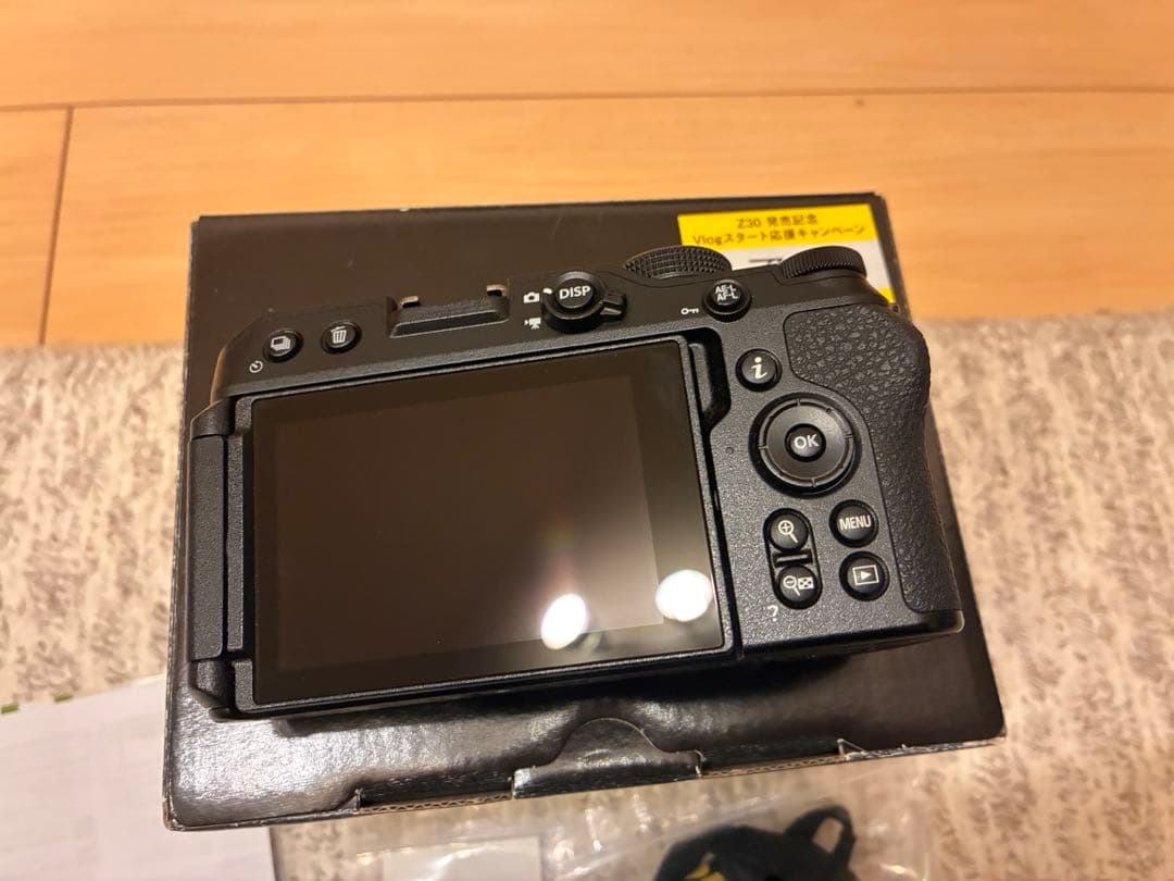 Nikon Z 30 ミラーレス一眼カメラ