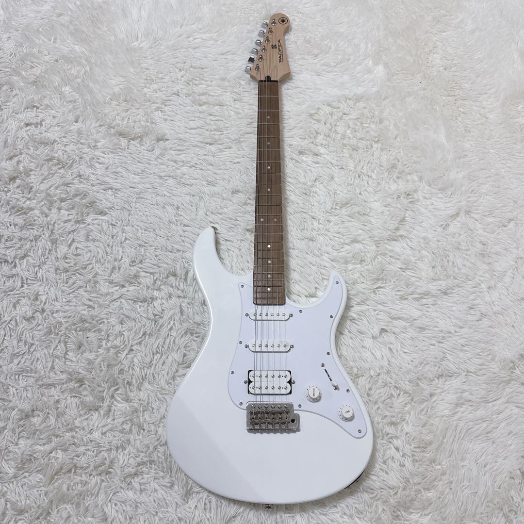 美品　YAMAHA ヤマハ パシフィカ エレキギター PAC012