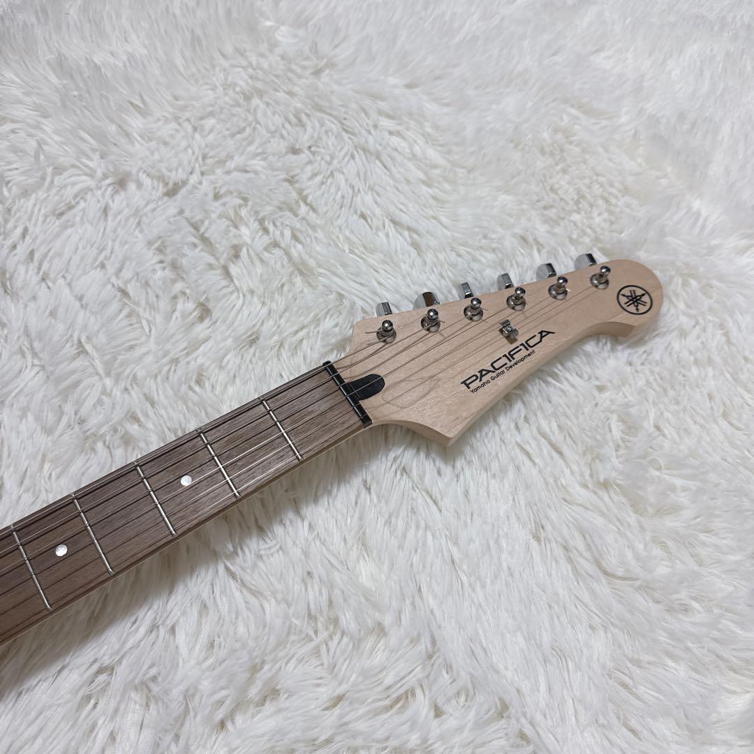 美品　YAMAHA ヤマハ パシフィカ エレキギター PAC012