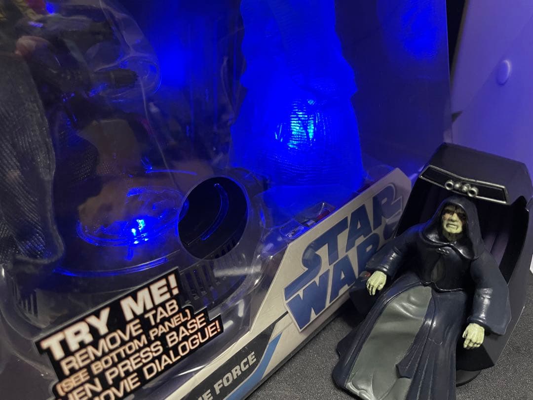 パルパティーン　ディスターバンス  イン ザ  フォース　エンペラーズスローン