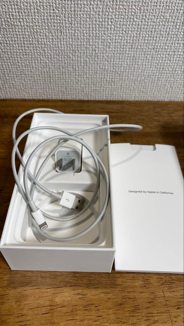 Apple iPhone XS シルバー 64GB 本体