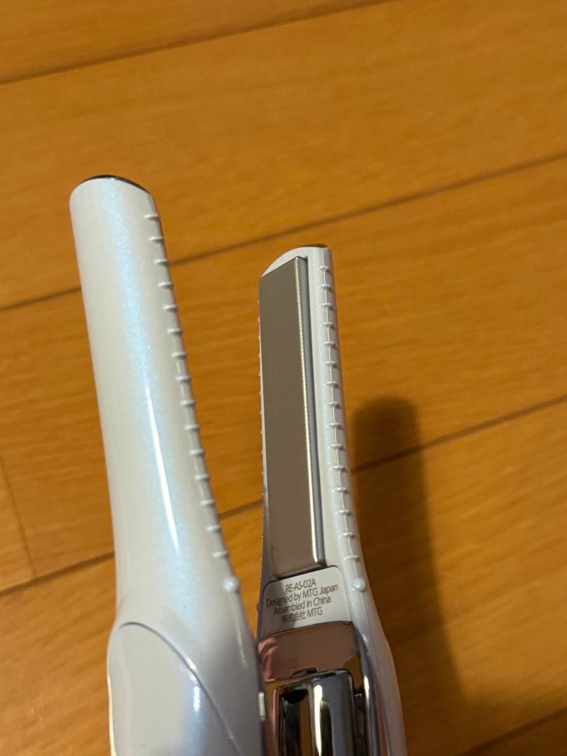 リファ　フィンガーアイロンST ホワイト