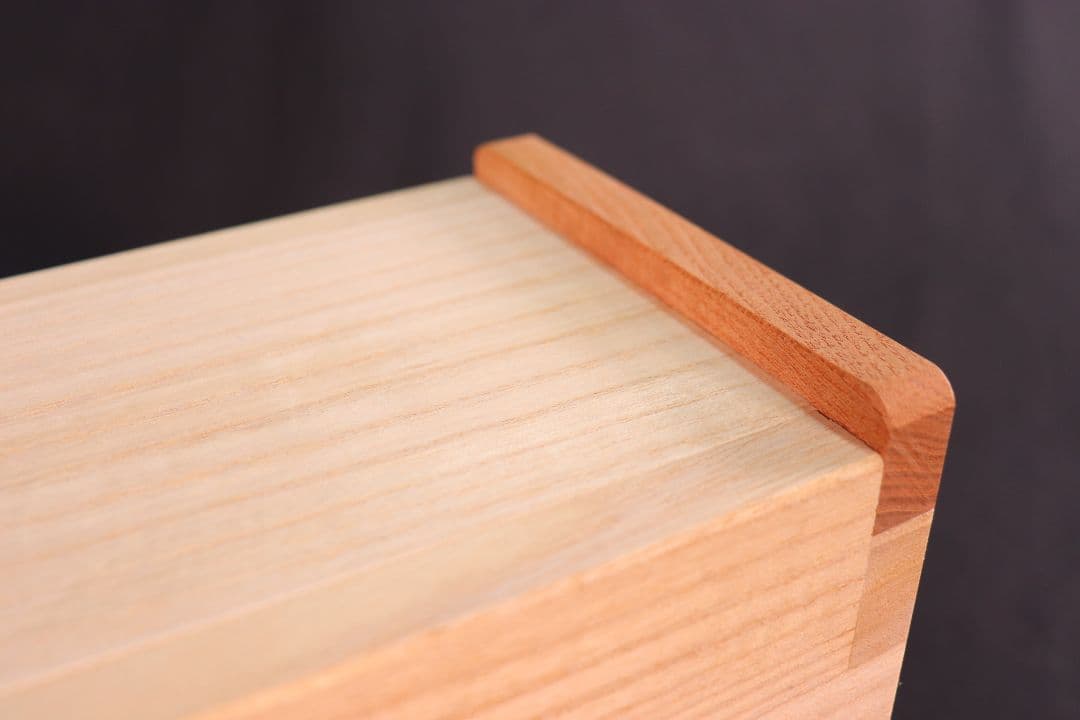 新作【スリムスライド5キロ用】最高峰の桐米びつ　ケヤキ　升付き