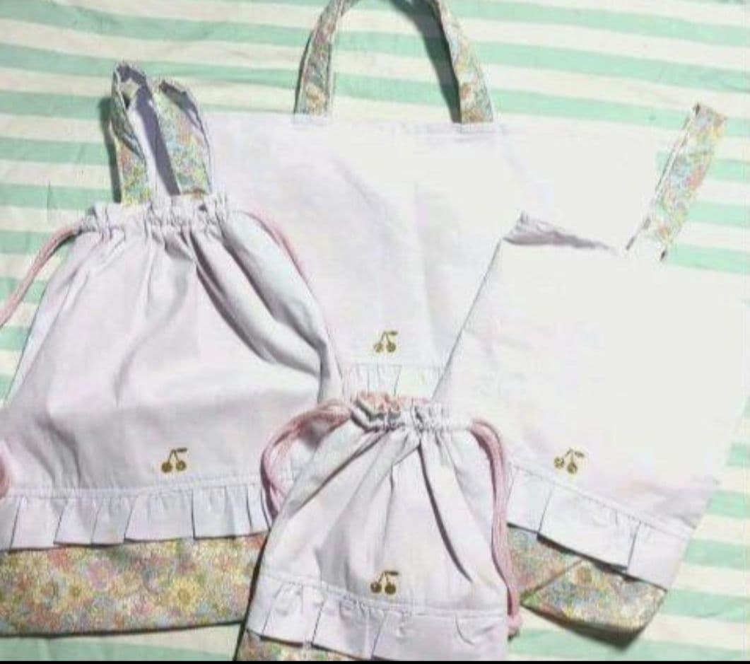 さくらんぼ　ラベンダー　手提げ　上履き袋　お着替え袋　給食袋　入学　入園　セット