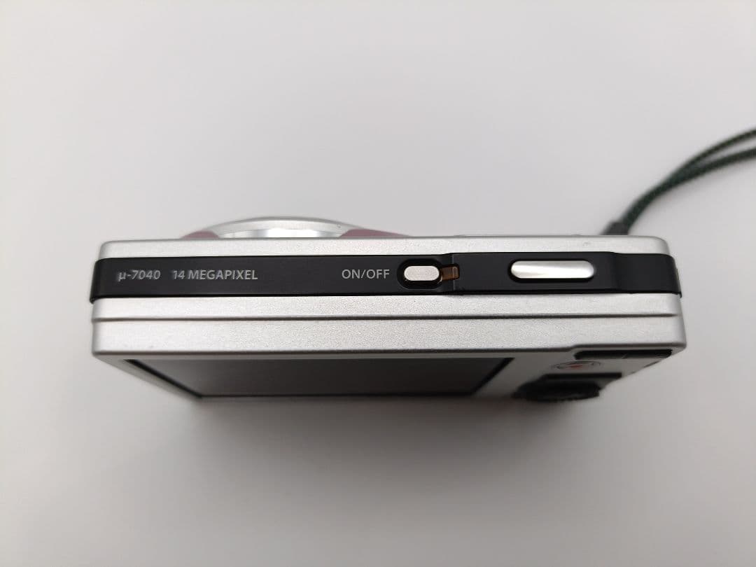 OLYMPUS Uー7040 デジタルカメラ【動作未確認】