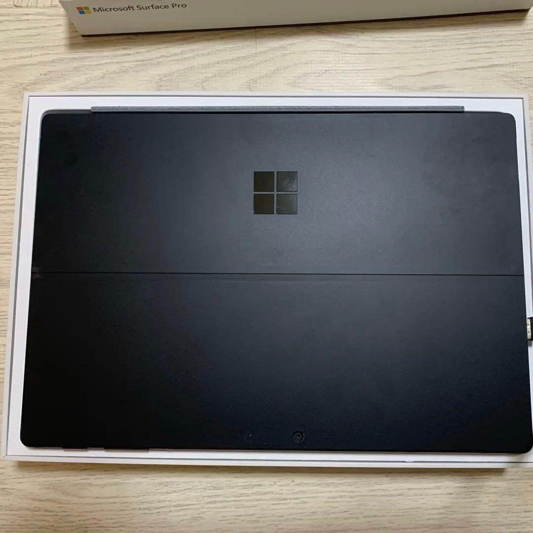 Microsoft Surface Pro 7本体