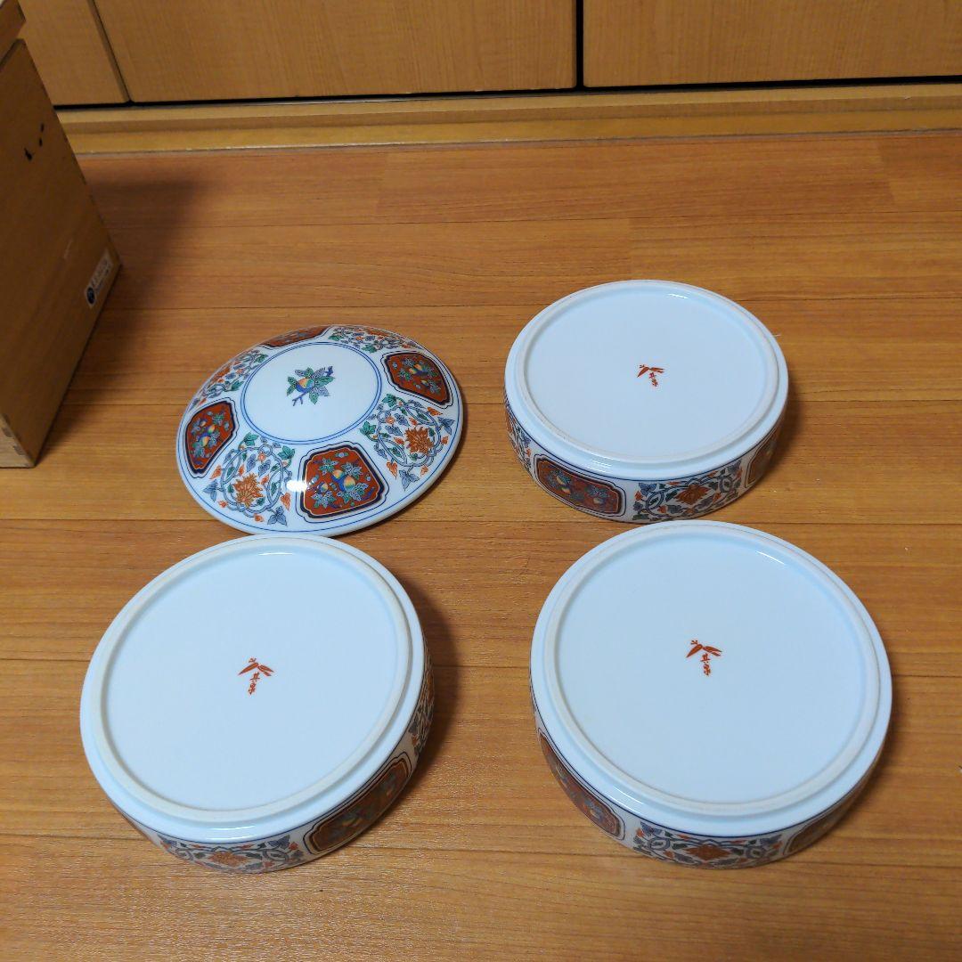 賞美堂　其泉作 染錦草花果実文　大