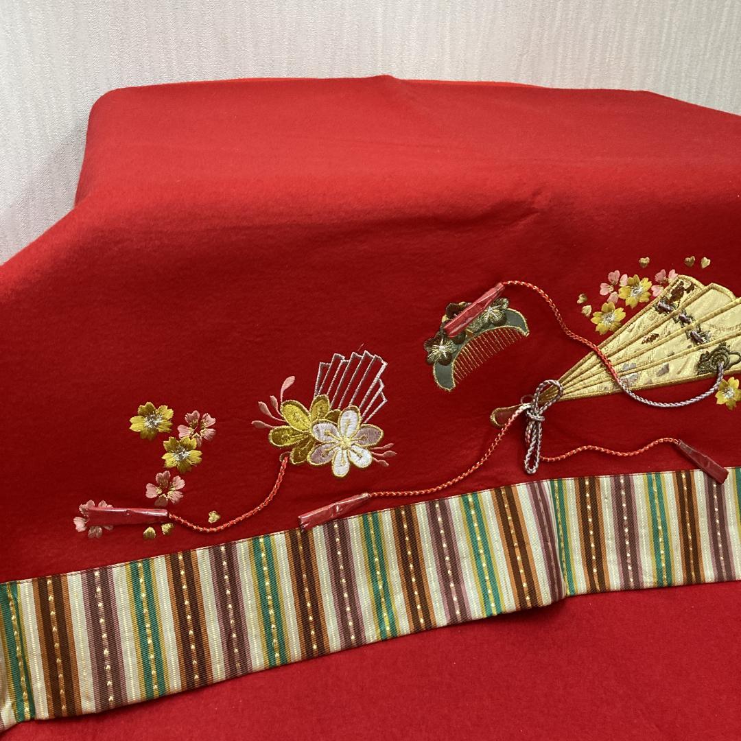 MS24　140×295㎝位　７段飾り毛せん　ひな人形布　７段赤布　段飾り毛せん