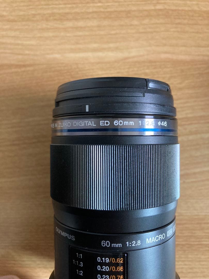 OLYMPUS 60mm f/2.8 MACRO レンズ