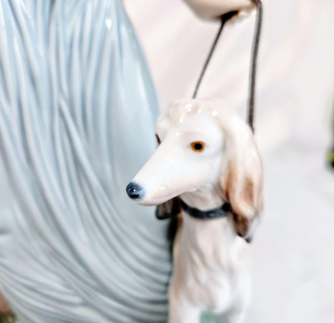 リヤドロ　LLADRO【美品】フィギュリン《優雅な散歩のひととき》No5802