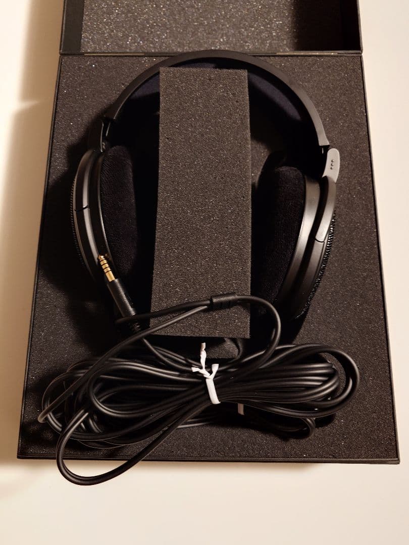 SENNHEISER　HD660S