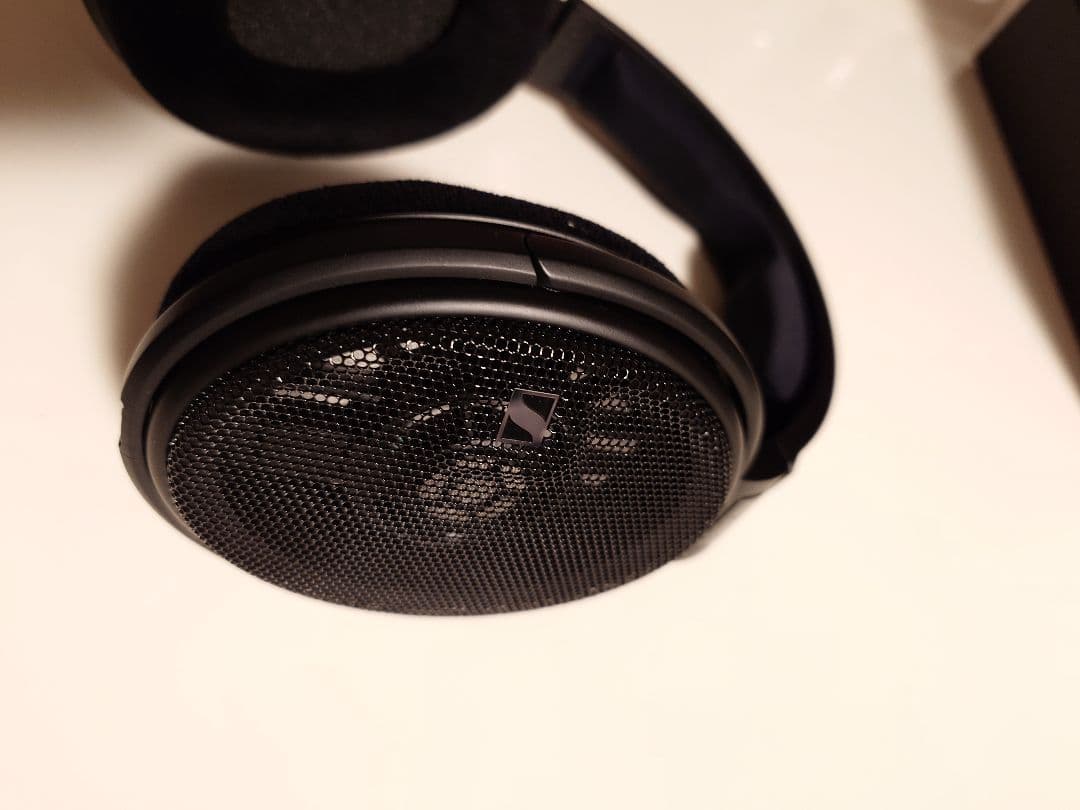 SENNHEISER　HD660S