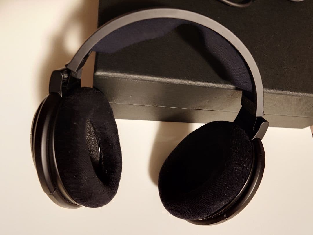 SENNHEISER　HD660S