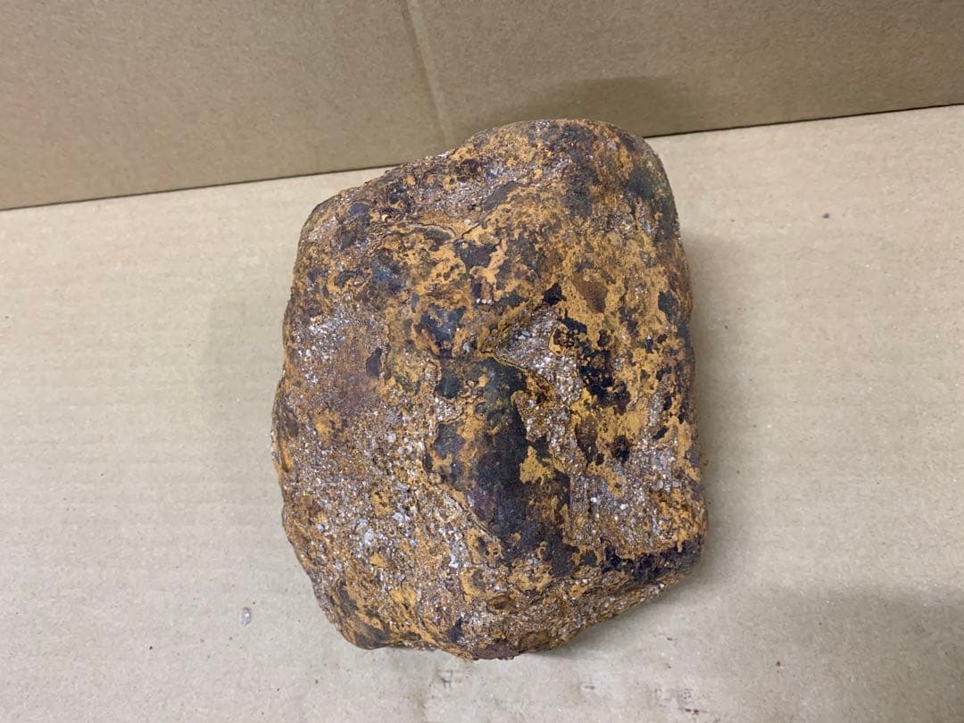 「R1266」新疆隕石 不完全燃焼皮付 非常に珍しい 約7.5kg