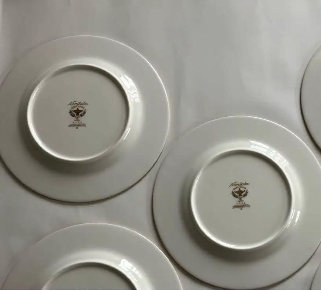 ノリタケ　ヘミングウェイ17.5㎝プレート