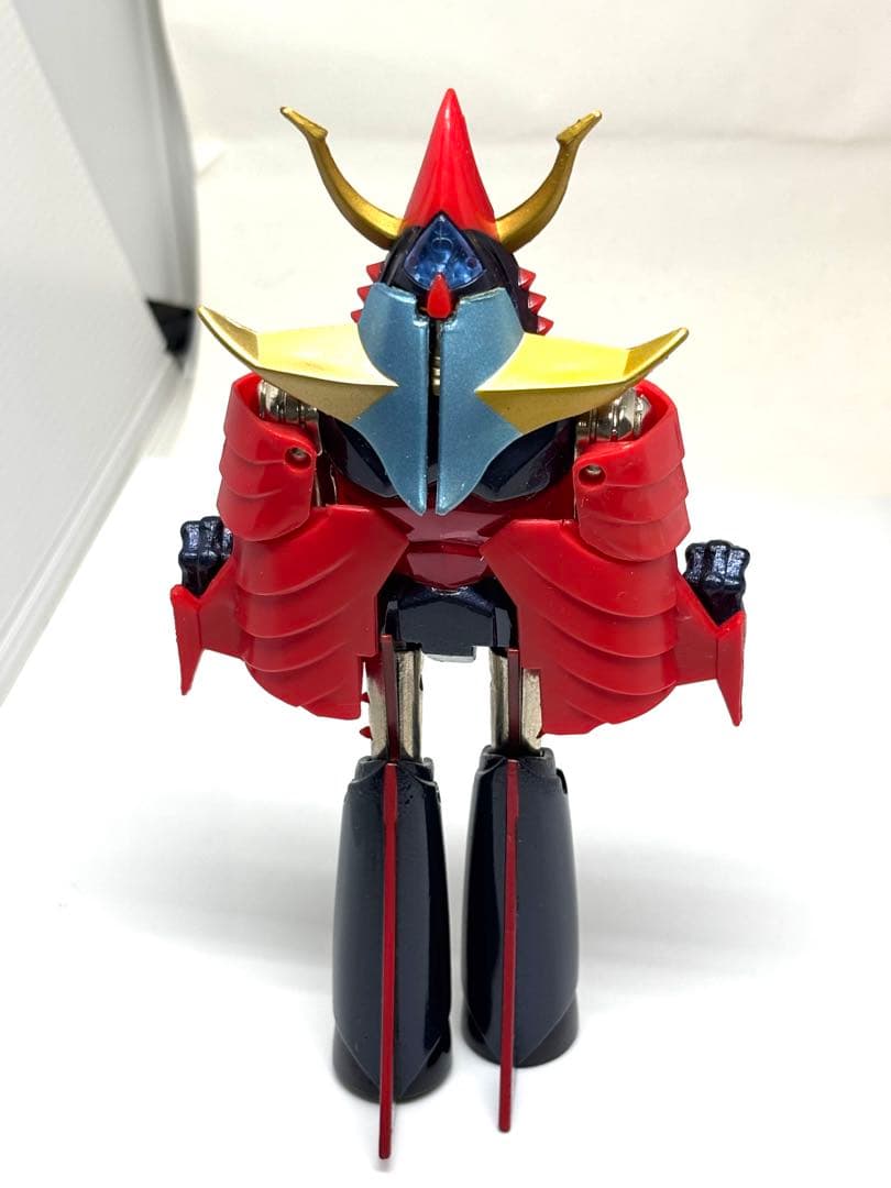 美品！S.H.Figuarts ウルトラマンギンガ 円谷 バンダイ 特撮 可動