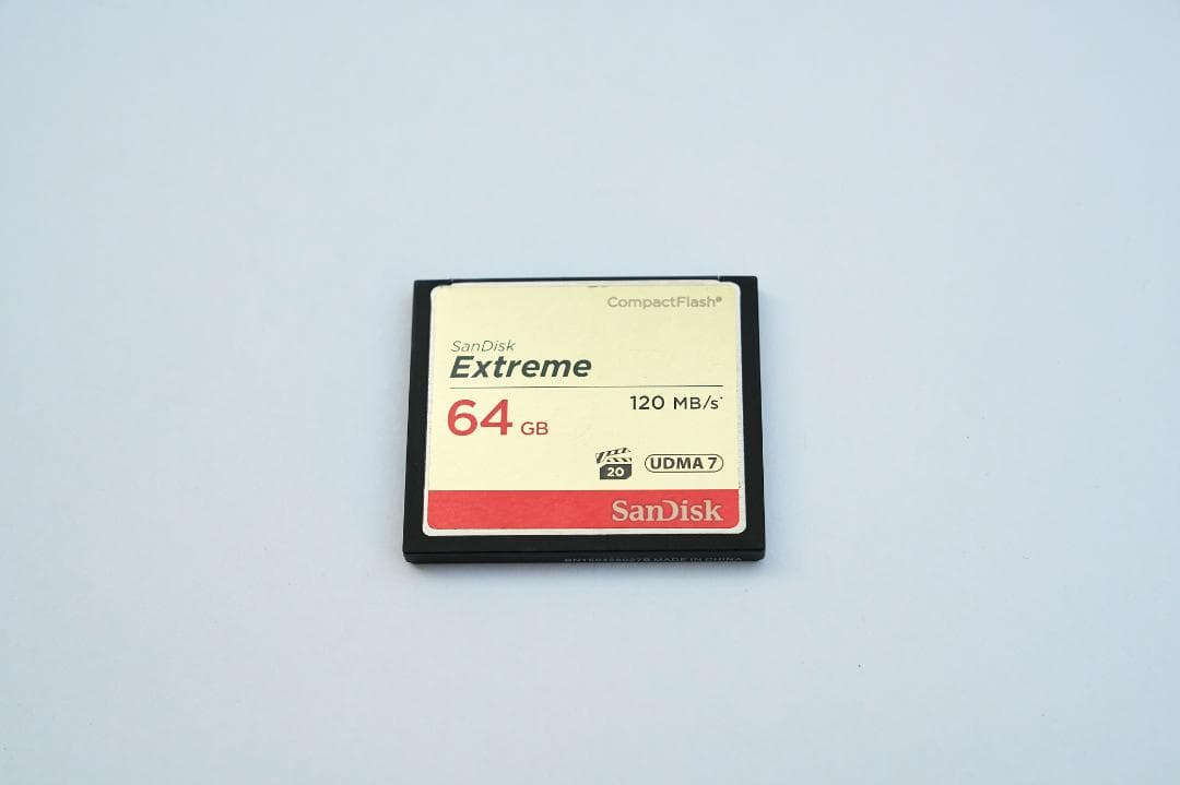 Canon 5D Mark III ボディ+備品+CFカード/予備バッテリー