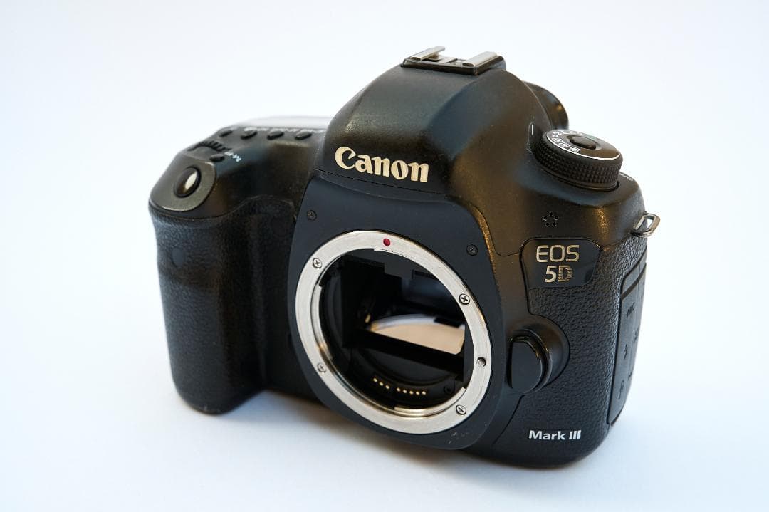 Canon 5D Mark III ボディ+備品+CFカード/予備バッテリー