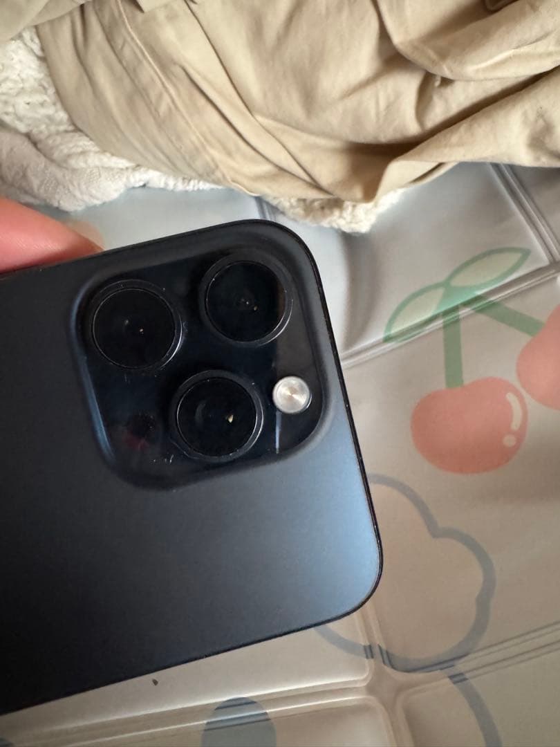 Apple iPhone 15 Pro Max 256GB，美品，バッテリー99