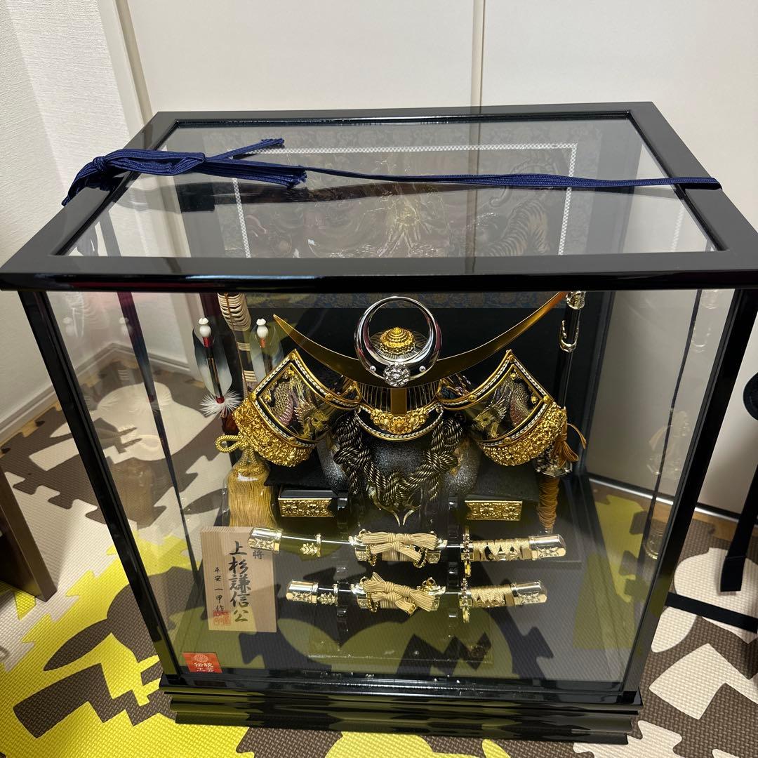 五月人形　上杉謙信　虎　龍　平安一甲作　名将兜飾り