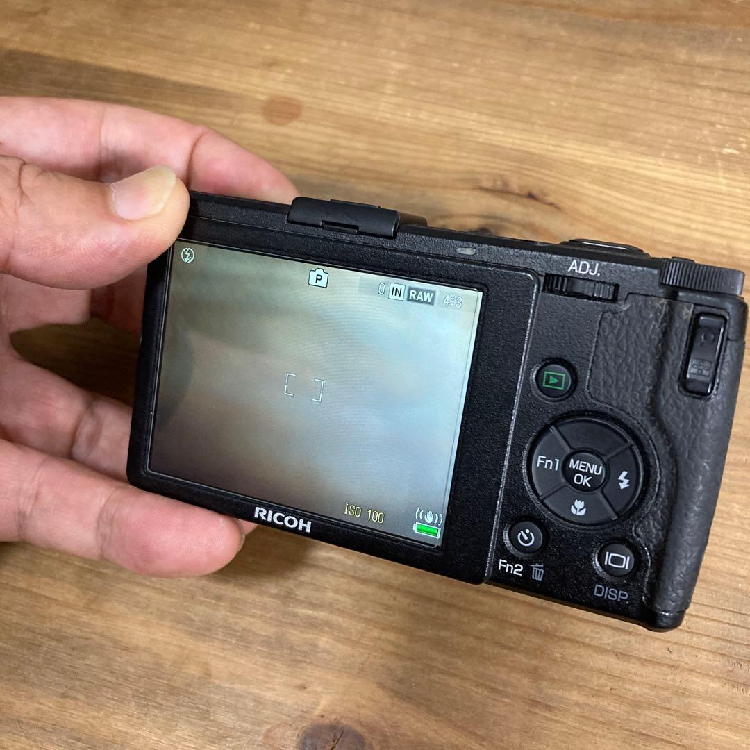 【ジャンク品】RICOH GR DIGITAL IV コンパクトデジタルカメラ