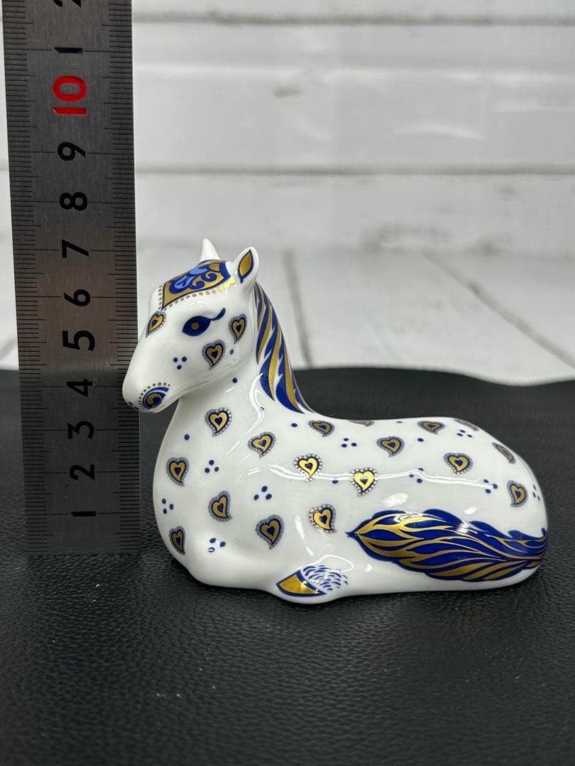 送料込み【ロイヤルクラウンダービー 置物】HORSE