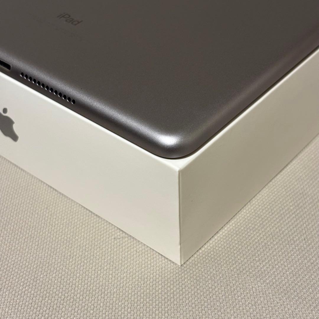 iPad第6世代32GBWi-Fiバッテリー88%希少iOS13.7付属品未使用