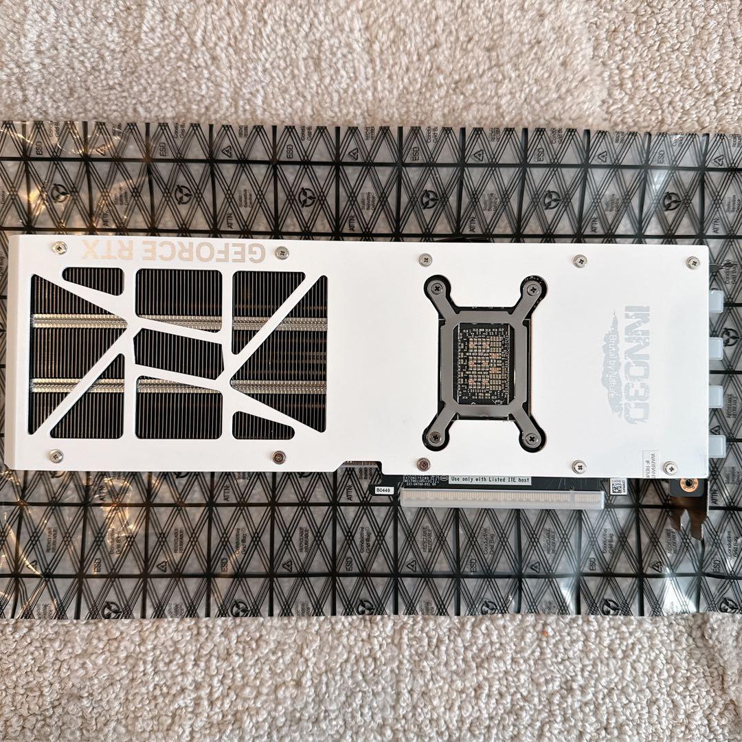 グラフィックボード・グラボ・ビデオカード ELSA RTX5070TI X3 OC 16GB INNO3D