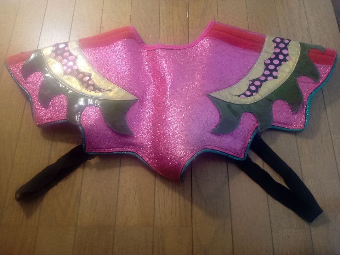 ウルティモ・ドラゴン本人使用済みコスチューム（ピンク）