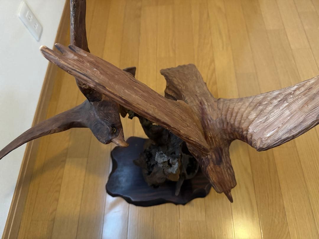 一点物 流木彫刻 飛翔する鳥 2羽 木製オブジェ 高級インテリア 台座付