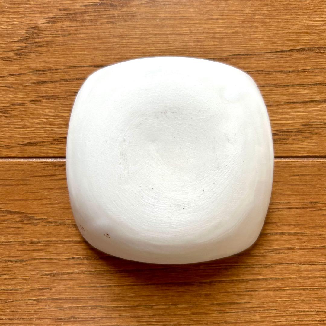 石川覚子さん作＊猫柄のミルクピッチャー+豆皿2枚セット