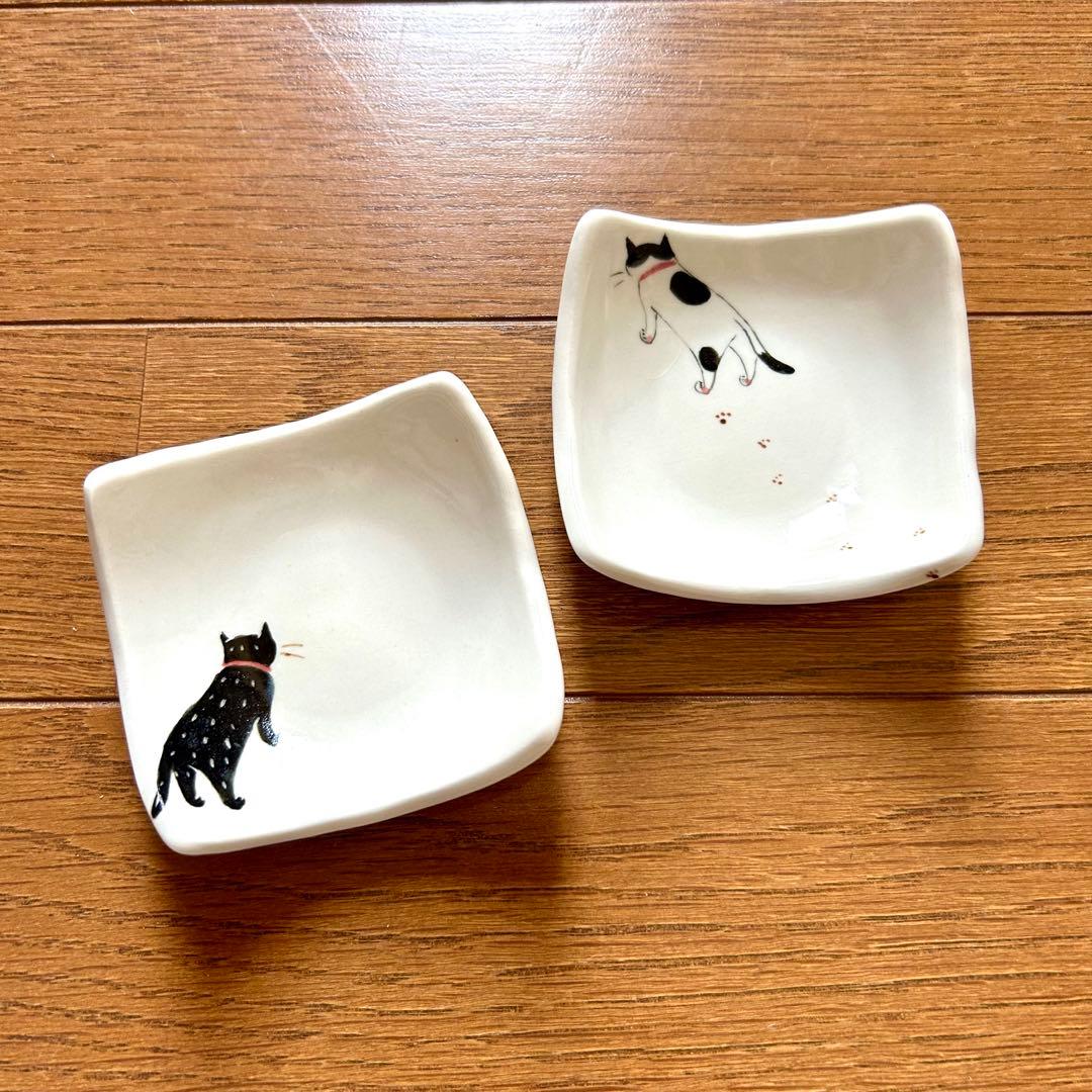 石川覚子さん作＊猫柄のミルクピッチャー+豆皿2枚セット