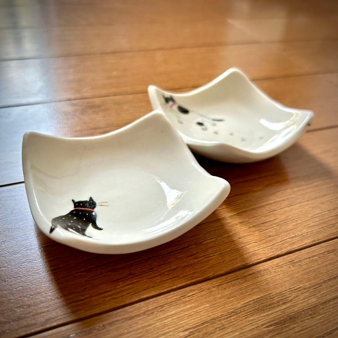 石川覚子さん作＊猫柄のミルクピッチャー+豆皿2枚セット