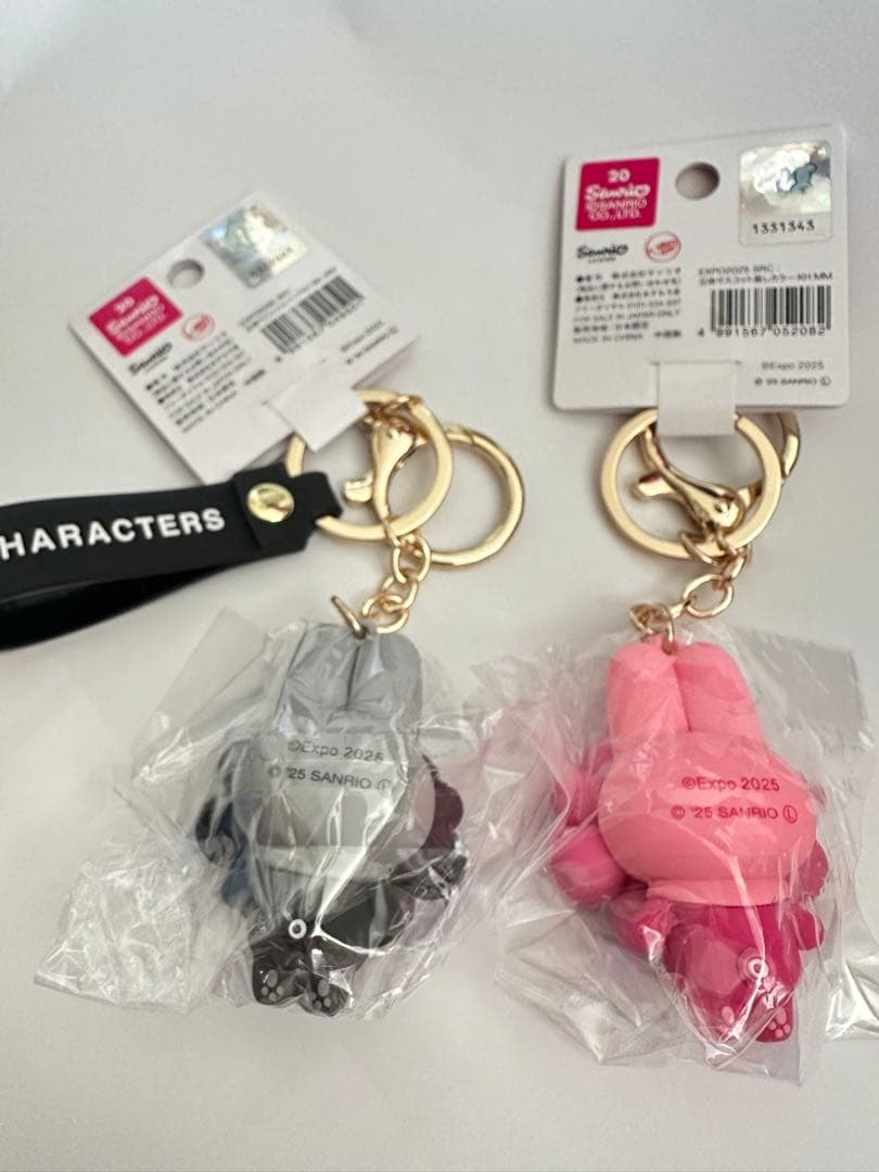 ち*ぴ様 2個セット　マイメロディ　サンリオ推しカラー＆モノクロ黒ミャクミャクキ