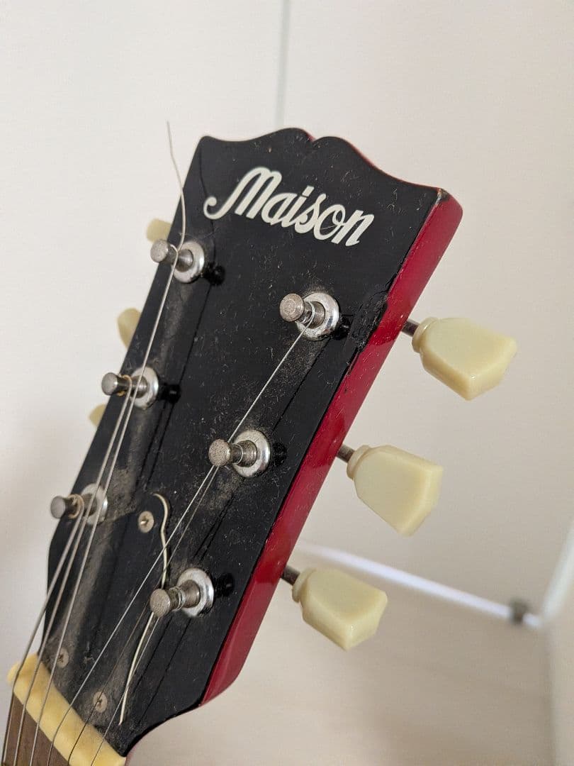 レッドエレキギター SGスタイル本体のみ