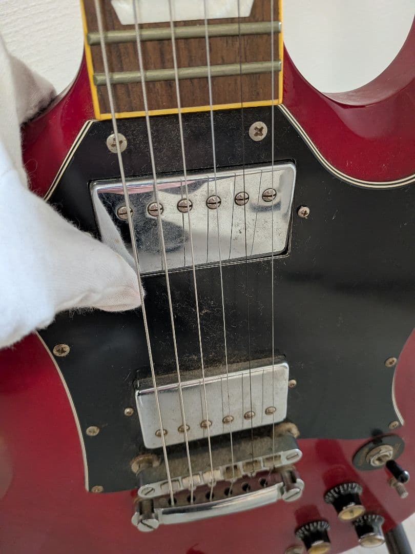 レッドエレキギター SGスタイル本体のみ